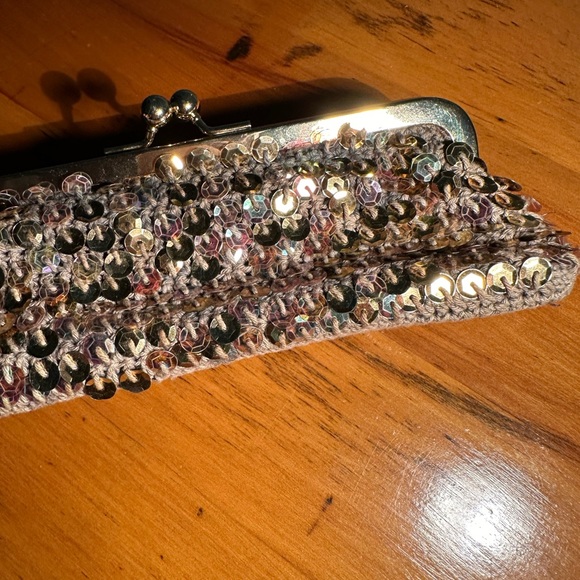 Gold Bronze Sequined Mini Clutch for Essentials by Frankie & Johnnie NWT - Picture 4 of 10